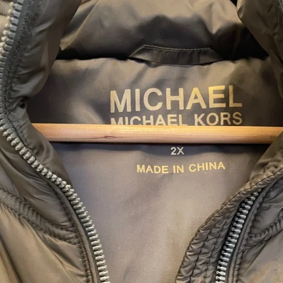 Michael Kors Women's Olive Green Quilted Vest - Picture 2 of 8